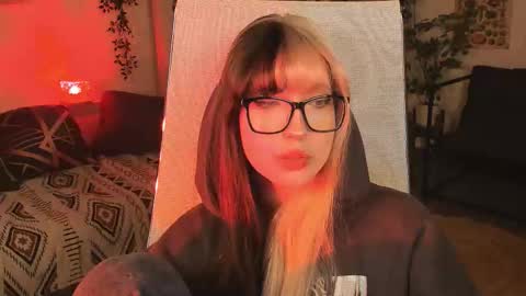 Mia online show from 23, 10, 2025