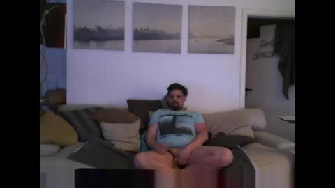 Snapshot of menace2dennis chatting on 8, 5, 2026 Dennis2Menace online show from 8, 5, 2026