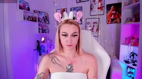 your kitty Amanda online show from 9, 9, 2025