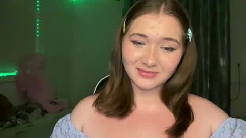 Kitten online show from 9, 7, 2026
