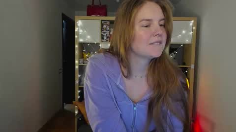 Snapshot of meow_k1tty chatting on 4, 2, 2026 Flora Next stream November 17th at 6 GMT online show from 4, 2, 2026