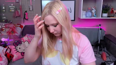 MeowkaKitty online show from 27, 1, 2025