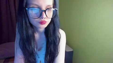 Snapshot of meowli chatting on 4, 2, 2025 meowli online show from 4, 2, 2025