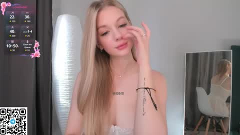 Snapshot of meowmonica chatting on 11, 9, 2025 Monica online show from 11, 9, 2025