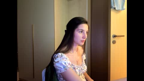 Snapshot of meralynn chatting on 15, 5, 2026 LEVA online show from 15, 5, 2026