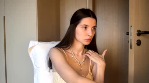 Snapshot of meralynn chatting on 16, 5, 2026 LEVA online show from 16, 5, 2026