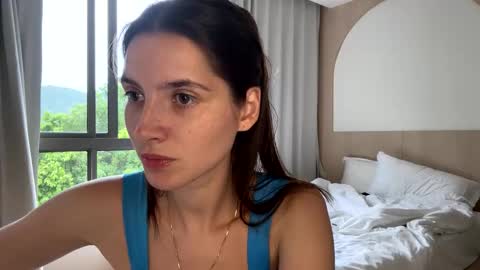Snapshot of meralynn chatting on 28, 5, 2026 LEVA online show from 28, 5, 2026
