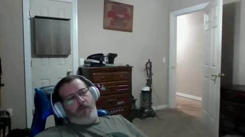 Snapshot of mercer1977 chatting on 9, 11, 2025 mercer1977 online show from 9, 11, 2025