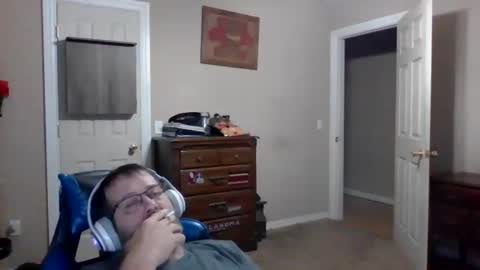 Snapshot of mercer1977 chatting on 13, 12, 2025 mercer1977 online show from 13, 12, 2025