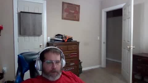 Snapshot of mercer1977 chatting on 18, 12, 2025 mercer1977 online show from 18, 12, 2025