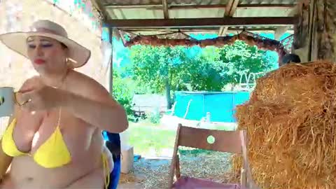 Snapshot of merelin_gold chatting on 12, 7, 2026 SOPHIE is the queen of squirt online show from 12, 7, 2026