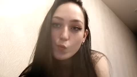 Snapshot of merilyngilly chatting on 10, 10, 2025 Rapuncel online show from 10, 10, 2025