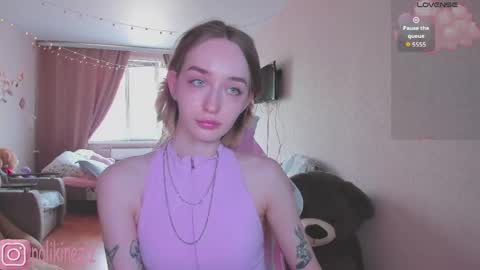 Snapshot of merryl_clark chatting on 18, 5, 2026 Sara online show from 18, 5, 2026