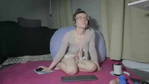 Dainty online show from 11, 2, 2026