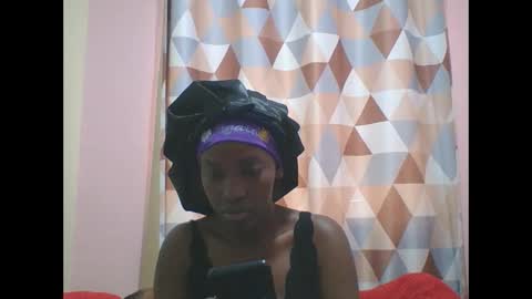 Snapshot of messyluna chatting on 1, 6, 2026 meggy and bree online show from 1, 6, 2026