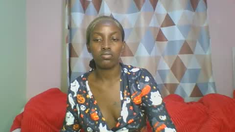Snapshot of messyluna chatting on 2, 6, 2026 meggy and bree online show from 2, 6, 2026