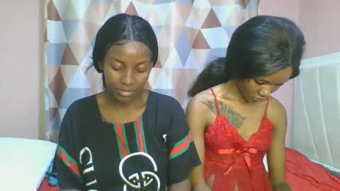 Snapshot of messyluna chatting on 10, 6, 2026 meggy and bree online show from 10, 6, 2026