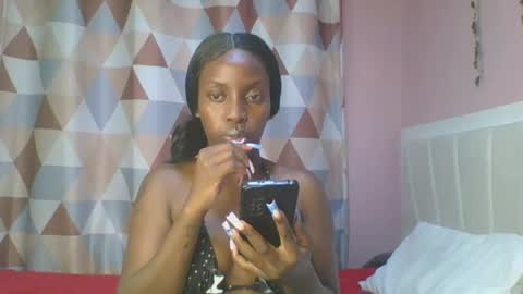 Snapshot of messyluna chatting on 13, 6, 2026 meggy and bree online show from 13, 6, 2026