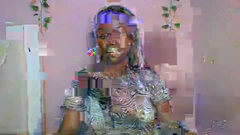 Snapshot of messyluna chatting on 30, 6, 2026 meggy and bree online show from 30, 6, 2026