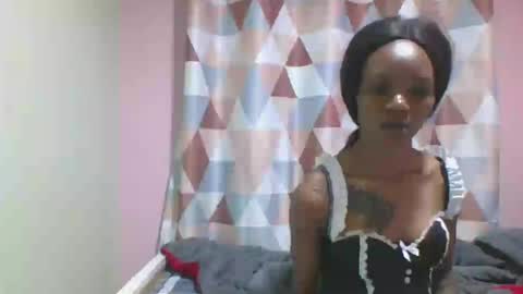 Snapshot of messyluna chatting on 11, 7, 2026 meggy and bree online show from 11, 7, 2026