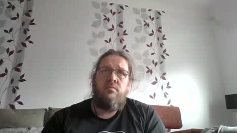 Snapshot of metallbuddy chatting on 19, 1, 2025 ask me online show from 19, 1, 2025