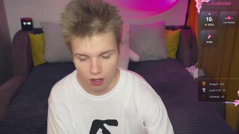 Snapshot of metratok chatting on 3, 2, 2026 Arthur online show from 3, 2, 2026