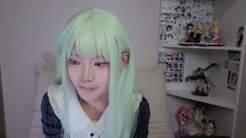 Snapshot of mewmewluna chatting on 8, 5, 2026 mewmewluna online show from 8, 5, 2026