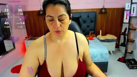 meylagia online show from 3, 3, 2026