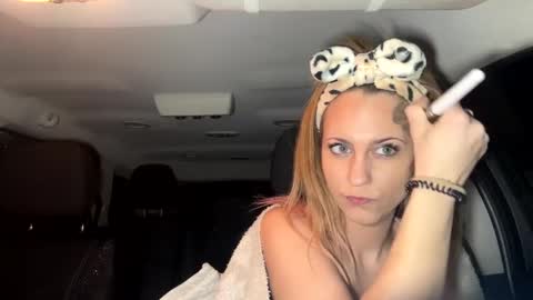 Snapshot of mezzy69 chatting on 25, 1, 2025 mezzy69 online show from 25, 1, 2025
