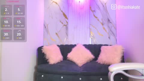 Mhia Kate online show from 3, 10, 2025