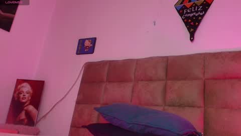 Emi online show from 7, 10, 2025