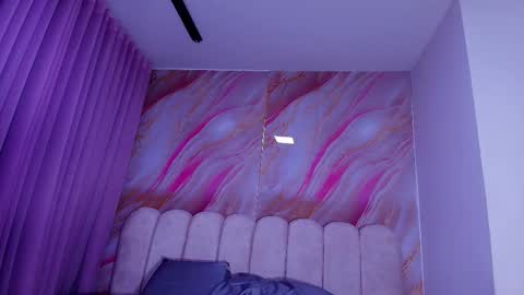 Snapshot of mia_0_ chatting on 8, 2, 2026 Emi online show from 8, 2, 2026