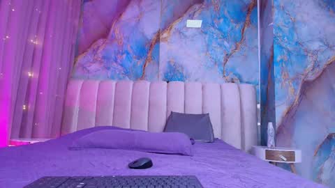 Snapshot of mia_0_ chatting on 17, 2, 2026 Emi online show from 17, 2, 2026