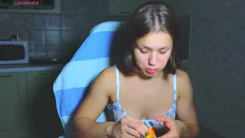 Snapshot of mia___lunaa chatting on 6, 8, 2026 Mia online show from 6, 8, 2026