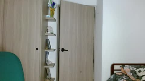 Mia online show from 16, 4, 2026