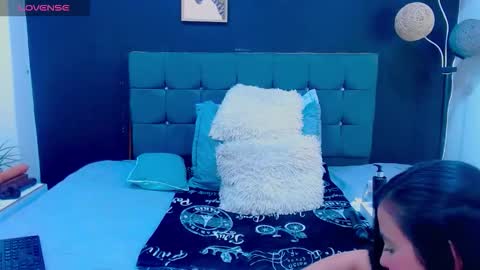 C A L L  M E  M I A  online show from 17, 12, 2025