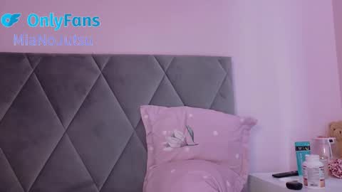 Snapshot of mia_angel chatting on 26, 9, 2025 mia_angel online show from 26, 9, 2025