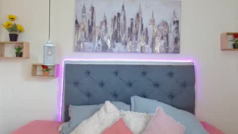 M I A  A Y R A online show from 16, 11, 2025