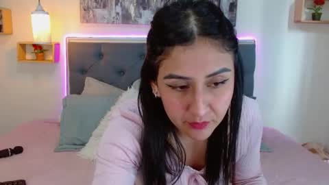 M I A  A Y R A online show from 22, 11, 2025