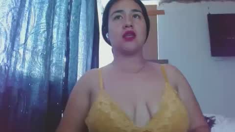mia_beautiful1 online show from 24, 4, 2026
