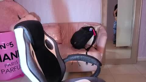 Mia  online show from 28, 3, 2026