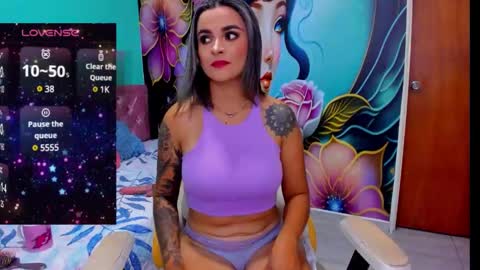 Snapshot of mia_bigtits_17 chatting on 28, 12, 2024 Mia online show from 28, 12, 2024