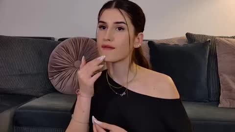 Freya Allen online show from 15, 3, 2026