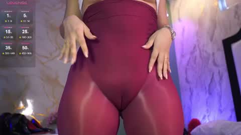 Snapshot of mia_coliin chatting on 19, 6, 2026 Anna online show from 19, 6, 2026