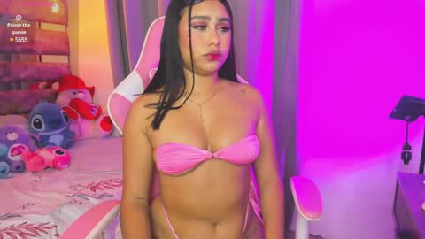 Snapshot of mia_coxx1 chatting on 23, 1, 2025 Mia online show from 23, 1, 2025