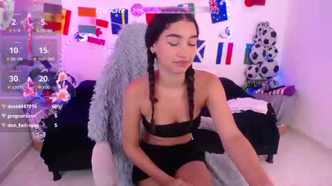 Snapshot of mia_cute_girl chatting on 6, 7, 2026 mia_cute_girl online show from 6, 7, 2026