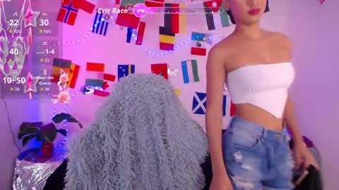 Snapshot of mia_cute_girl chatting on 10, 7, 2026 mia_cute_girl online show from 10, 7, 2026