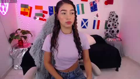 Snapshot of mia_cute_girl chatting on 12, 7, 2026 mia_cute_girl online show from 12, 7, 2026