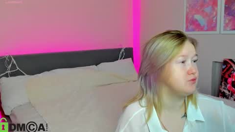 Mia online show from 13, 10, 2025