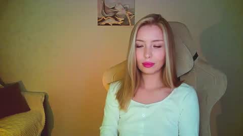 Mia online show from 3, 8, 2026